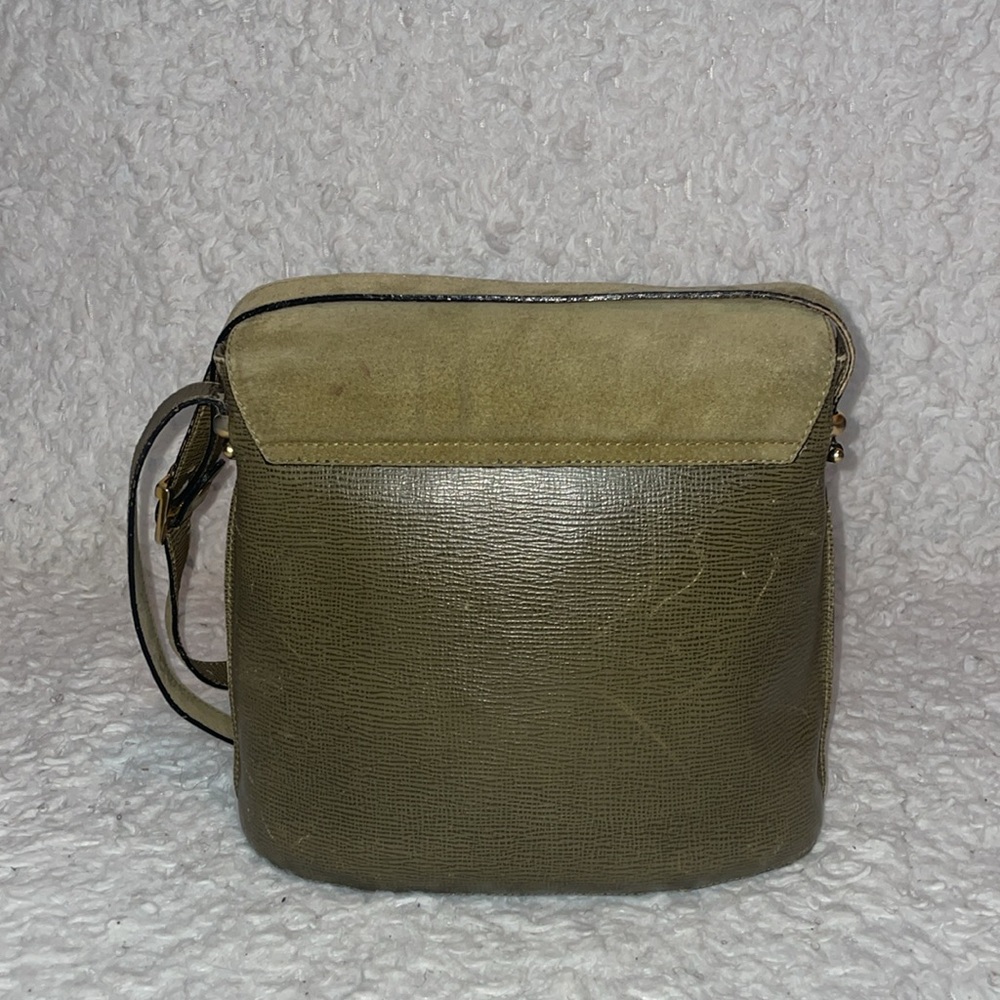 Fendi Vintage Italian Leather & Suede Flap Crossbody Shoulder Bag in Olive Green - Picture 8 of 17